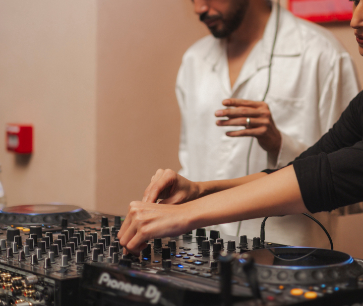 Live DJ Sets